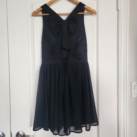 Ark & Co Black Dress with a Bow Size S - Picture 2 of 7